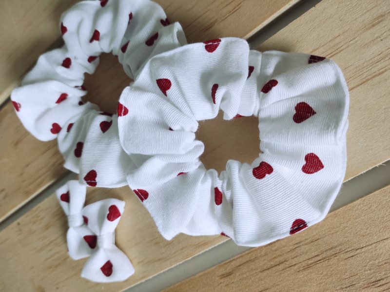 chouchou et barrettes coeur – Image 5